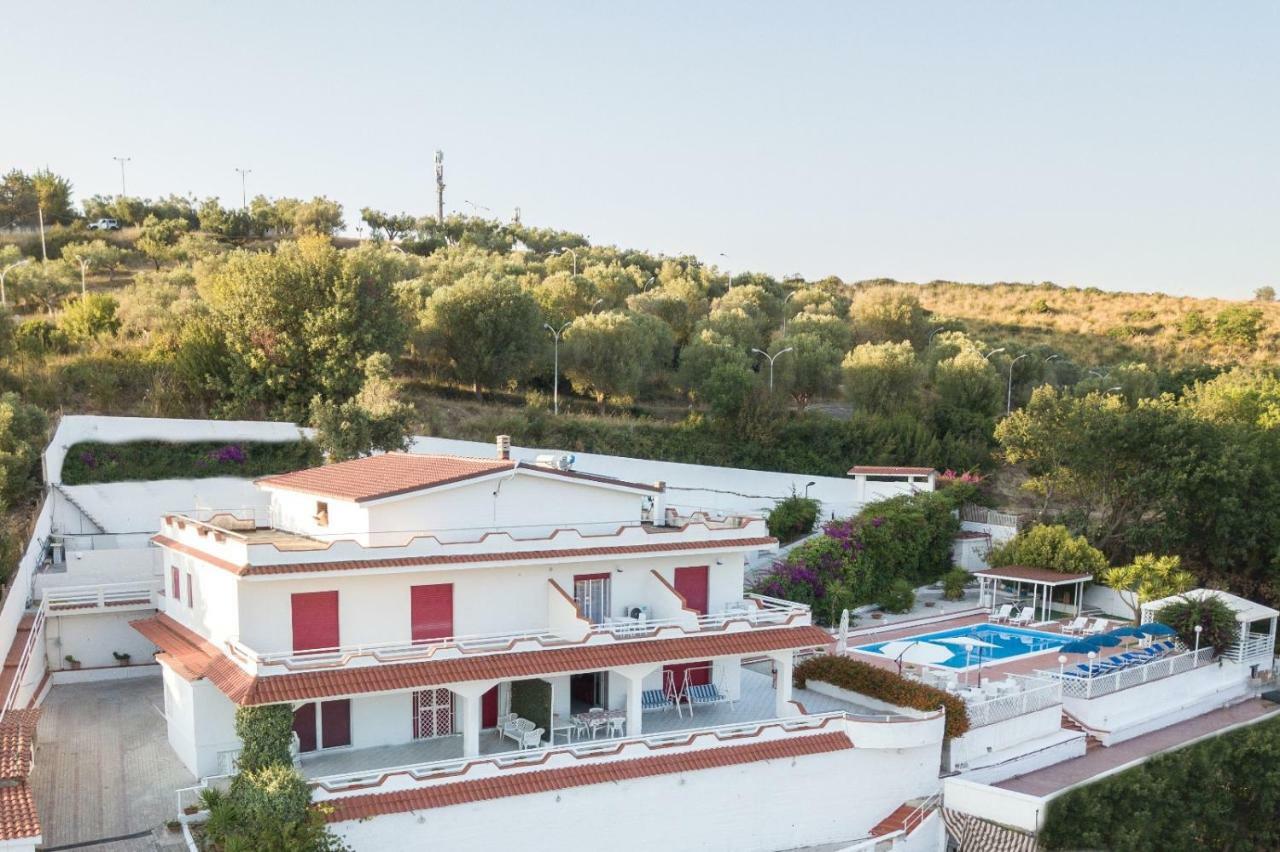 Villa Milena Агрополи Екстериор снимка